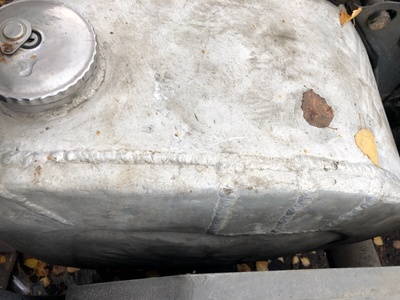 Renault   600L RENAULT T / (,  4)