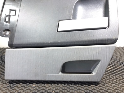 Renault  RENAULT T / (,  2)