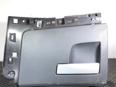 Renault  RENAULT T / (,  3)