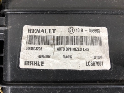 Renault  RENAULT T / (,  8)