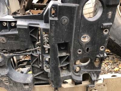 Renault    RENAULT T / (,  2)