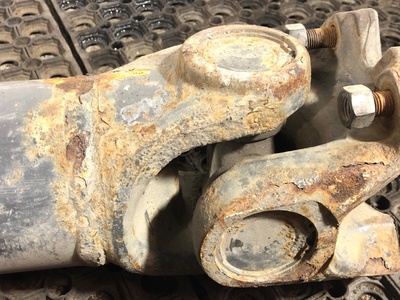 Renault Карданный вал 1940мм RENAULT T б/у (вид 3) Renault Карданный вал 1940мм RENAULT T б/у (фото, вид 3)