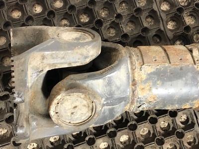 Renault Карданный вал 1940мм RENAULT T б/у (вид 4) Renault Карданный вал 1940мм RENAULT T б/у (фото, вид 4)