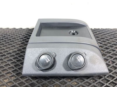 Renault     RENAULT T / (,  3)