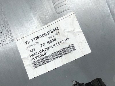 Renault Накладка салона левая RENAULT T б/у (вид 8) Renault Накладка салона левая RENAULT T б/у (фото, вид 8)