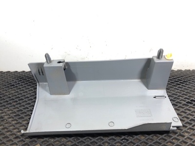 Renault Накладка салона левая RENAULT T б/у (вид 3) Renault Накладка салона левая RENAULT T б/у (фото, вид 3)