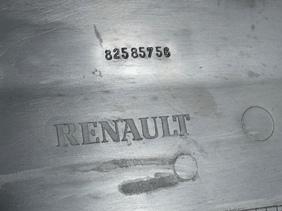 Renault Накладка салона левая RENAULT T б/у (вид 6) Renault Накладка салона левая RENAULT T б/у (фото, вид 6)