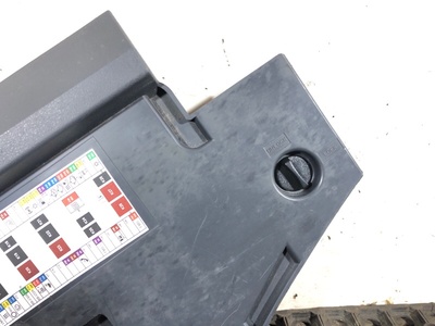 Renault    RENAULT T / (,  2)