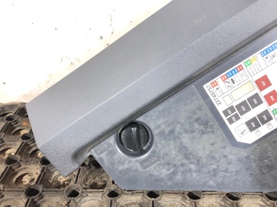 Renault    RENAULT T / (,  3)