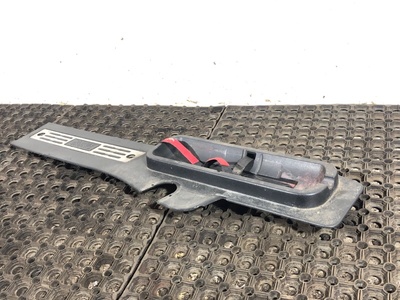 Renault Накладка порога левого RENAULT T б/у (вид 1) Renault Накладка порога левого RENAULT T б/у (фото, вид 1)