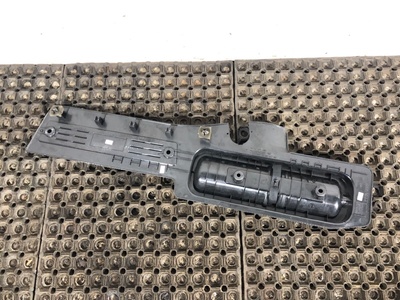 Renault Накладка порога левого RENAULT T б/у (вид 5) Renault Накладка порога левого RENAULT T б/у (фото, вид 5)