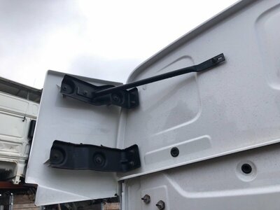 Renault     RENAULT T / (,  2)