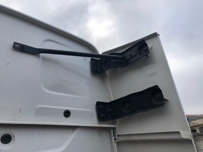 Renault     RENAULT T / (,  3)