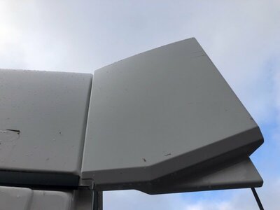 Renault     RENAULT T / (,  4)