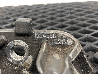 DAF Топливный насос ручной подкачки DAF XF105 б/у (вид 4) DAF Топливный насос ручной подкачки DAF XF105 б/у (фото, вид 4)