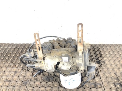 Renault     4   RENAULT T / (,  6)