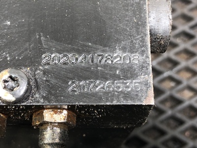 Renault    RENAULT T / (,  8)