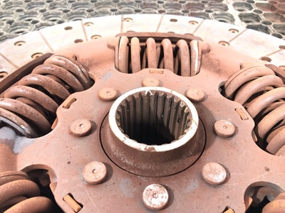 Renault Диск сцепления RENAULT T б/у (вид 2) Renault Диск сцепления RENAULT T б/у (фото, вид 2)