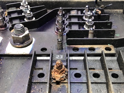 Renault ���� ��������������� RENAULT T �/� (����, ��� 6)