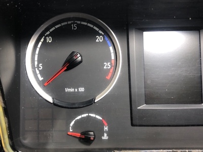 Scania ������ �������� Scania G380 �/� (����, ��� 3)