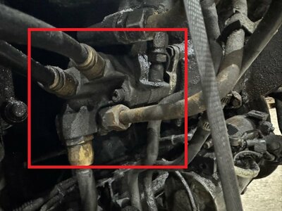 Scania Топливный насос низкого давления Scania б/у (вид 1) Scania Топливный насос низкого давления Scania б/у (фото, вид 1)