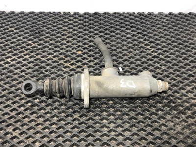 DAF Главный цилиндр сцепления DAF XF105 б/у (вид 1) DAF Главный цилиндр сцепления DAF XF105 б/у (фото, вид 1)