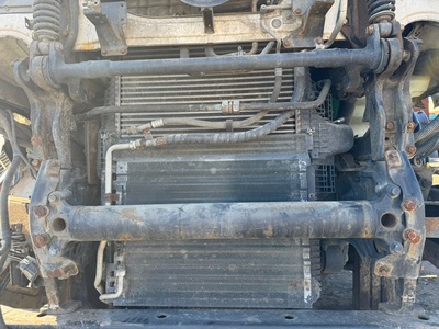 KAMAZ Кассета радиаторов Камаз 5490 б/у (вид 1) KAMAZ Кассета радиаторов Камаз 5490 б/у (фото, вид 1)