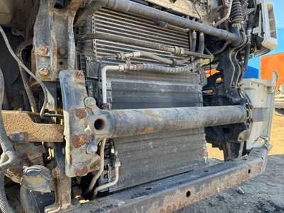 KAMAZ Кассета радиаторов Камаз 5490 б/у (вид 2) KAMAZ Кассета радиаторов Камаз 5490 б/у (фото, вид 2)