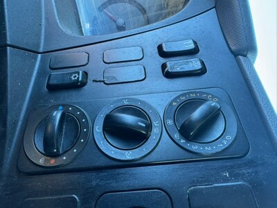 KAMAZ Блок управления отопителем Камаз 5490 б/у (вид 1) KAMAZ Блок управления отопителем Камаз 5490 б/у (фото, вид 1)