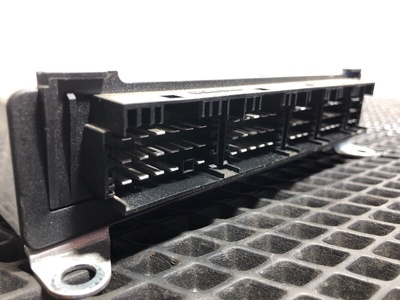 KAMAZ Блок EBS Камаз 5490 б/у (вид 2) KAMAZ Блок EBS Камаз 5490 б/у (фото, вид 2)