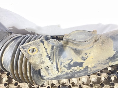 Scania Патрубок воздушного фильтра Scania б/у (вид 3) Scania Патрубок воздушного фильтра Scania б/у (фото, вид 3)