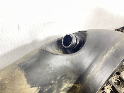 Scania Патрубок воздушного фильтра Scania б/у (вид 4) Scania Патрубок воздушного фильтра Scania б/у (фото, вид 4)