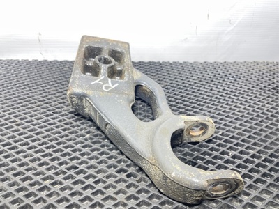 Renault Кронштейн амортизатора переднего правого RENAULT T б/у (вид 2) Renault Кронштейн амортизатора переднего правого RENAULT T б/у (фото, вид 2)