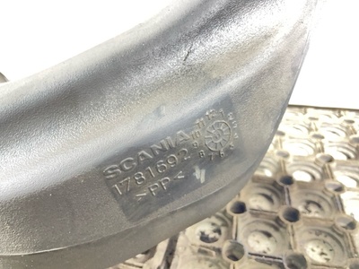 Scania Патрубок воздушного фильтра Scania б/у (вид 4) Scania Патрубок воздушного фильтра Scania б/у (фото, вид 4)