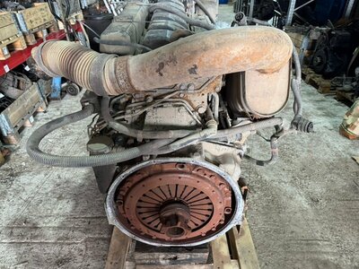 KAMAZ Двигатель без навесного Камаз 5490 б/у (вид 5) KAMAZ Двигатель без навесного Камаз 5490 б/у (фото, вид 5)