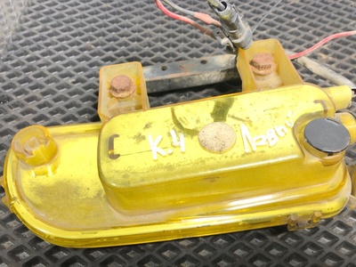 KAMAZ Фара противотуманная левая Камаз 5490 б/у (вид 5) KAMAZ Фара противотуманная левая Камаз 5490 б/у (фото, вид 5)