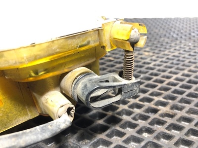 KAMAZ Фара противотуманная левая Камаз 5490 б/у (вид 6) KAMAZ Фара противотуманная левая Камаз 5490 б/у (фото, вид 6)