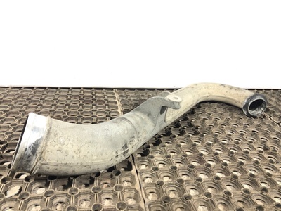 KAMAZ Патрубок интеркулера Камаз 5490 б/у (вид 1) KAMAZ Патрубок интеркулера Камаз 5490 б/у (фото, вид 1)