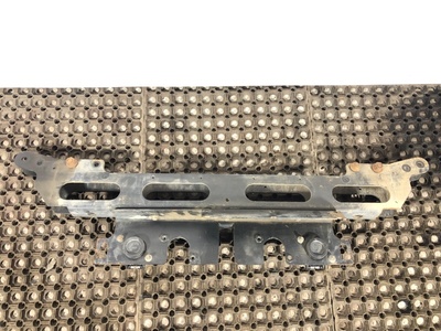 KAMAZ Кронштейн перекидок Камаз 5490 б/у (вид 6) KAMAZ Кронштейн перекидок Камаз 5490 б/у (фото, вид 6)