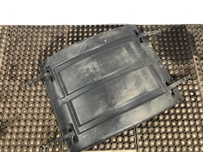 KAMAZ Крыло заднее верхняя часть Камаз 5490 б/у (вид 2) KAMAZ Крыло заднее верхняя часть Камаз 5490 б/у (фото, вид 2)