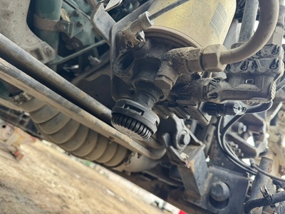 VOLVO Осушитель воздуха VOLVO FH13 б/у (вид 2) VOLVO Осушитель воздуха VOLVO FH13 б/у (фото, вид 2)