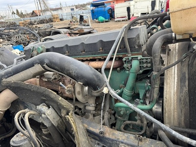 VOLVO Блок цилиндров VOLVO FH13 б/у (вид 2) VOLVO Блок цилиндров VOLVO FH13 б/у (фото, вид 2)