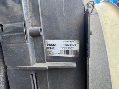 Iveco Кассета радиаторов Iveco Stralis б/у (вид 4) Iveco Кассета радиаторов Iveco Stralis б/у (фото, вид 4)