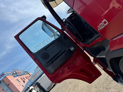VOLVO Дверь в сборе левая Volvo FH13 б/у (вид 7) VOLVO Дверь в сборе левая Volvo FH13 б/у (фото, вид 7)