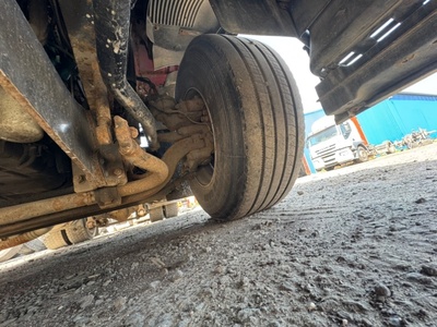 VOLVO Балка передняя в сборе Volvo FH13 б/у (вид 3) VOLVO Балка передняя в сборе Volvo FH13 б/у (фото, вид 3)