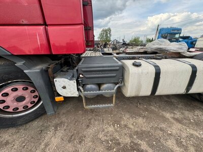 VOLVO Разбираем Volvo FH13 б/у (вид 3) VOLVO Разбираем Volvo FH13 б/у (фото, вид 3)