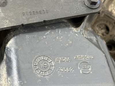 Renault Впускной коллектор RENAULT T б/у (вид 2) Renault Впускной коллектор RENAULT T б/у (фото, вид 2)
