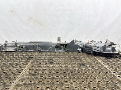 Renault Впускной коллектор RENAULT T б/у (вид 4) Renault Впускной коллектор RENAULT T б/у (фото, вид 4)