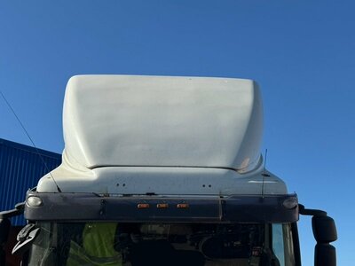 Iveco Спойлер кабины верхний Iveco Stralis б/у (вид 1) Iveco Спойлер кабины верхний Iveco Stralis б/у (фото, вид 1)