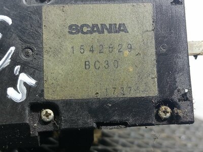 Scania Переключатель подрулевой левый Scania б/у (вид 4) Scania Переключатель подрулевой левый Scania б/у (фото, вид 4)
